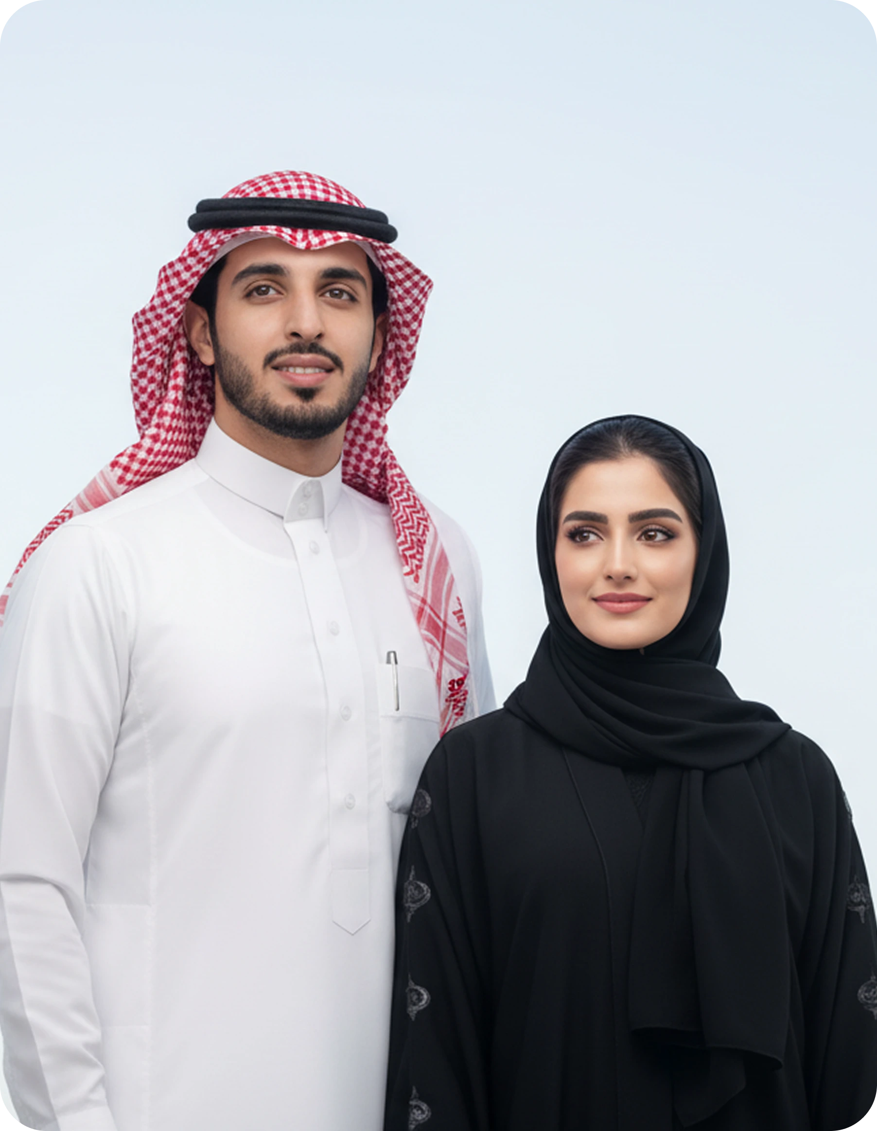 أولياء أمور يتابعون تعليم أبنائهم